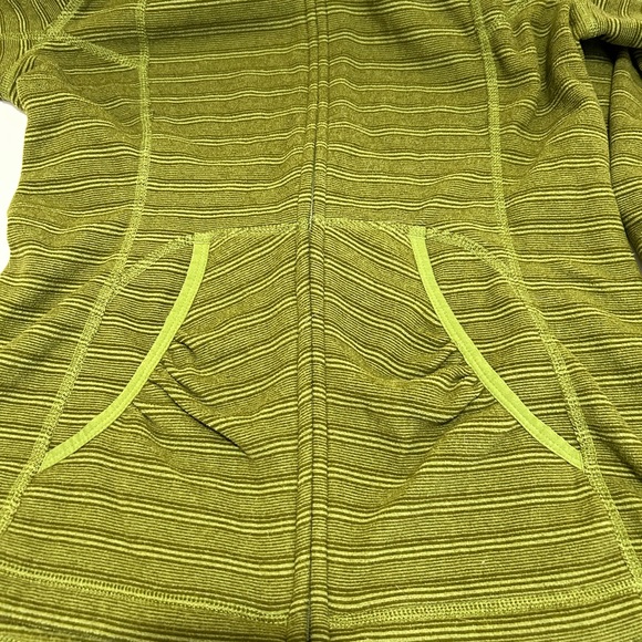 The North Face TKA 100 Fleece Hoodie - Picture 4 of 11